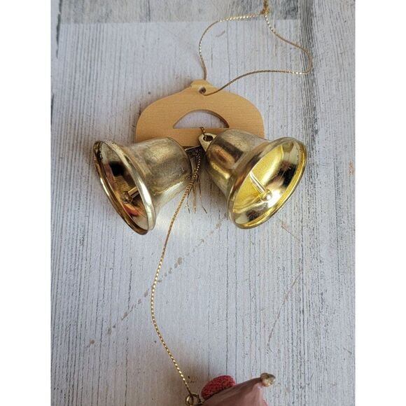 Chipmunk earmuff bell ringer rustic ornament Xmas - Picture 5 of 6